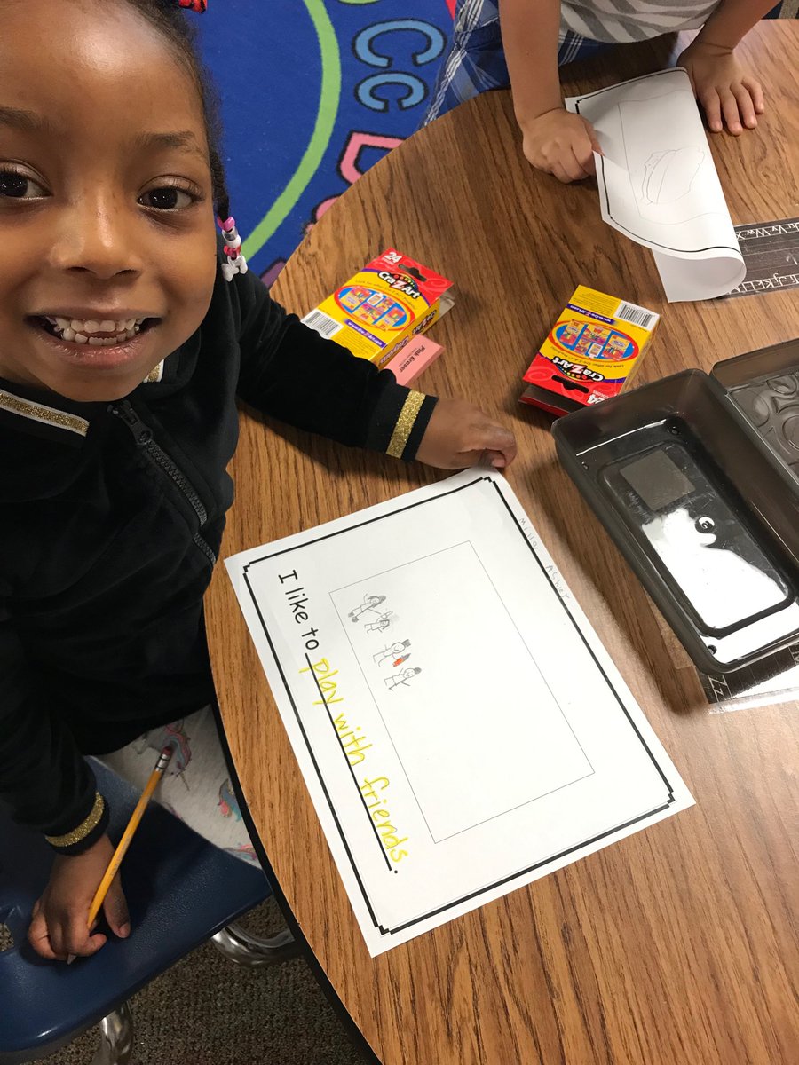 We are up and writing in Kindergarten! ⁦<a href="/lonniebnelson/">LonnieBNelsonElem</a>⁩