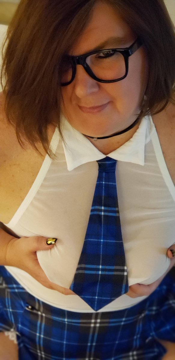 MsPhoenixAdonis's tweet photo. Im back...took a health break..#naughty #schoolgirl..#wannaspankme https://t.co/FfAm7dxep6