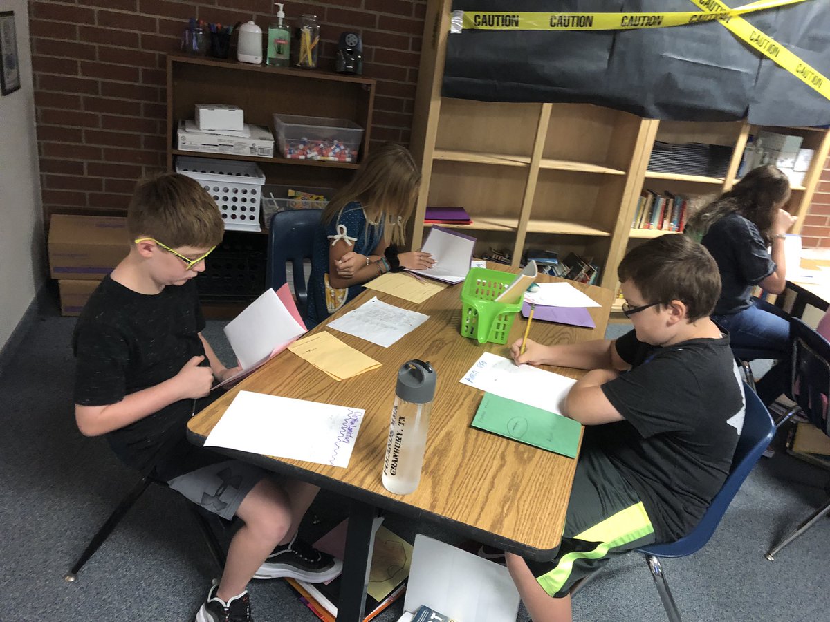 JPullano2292's tweet image. Today we are celebrating our first personal narrative by doing a gallery walk and leaving positive feedback for our classmates! #unitsofstudy #writing @ActonMS_AVID