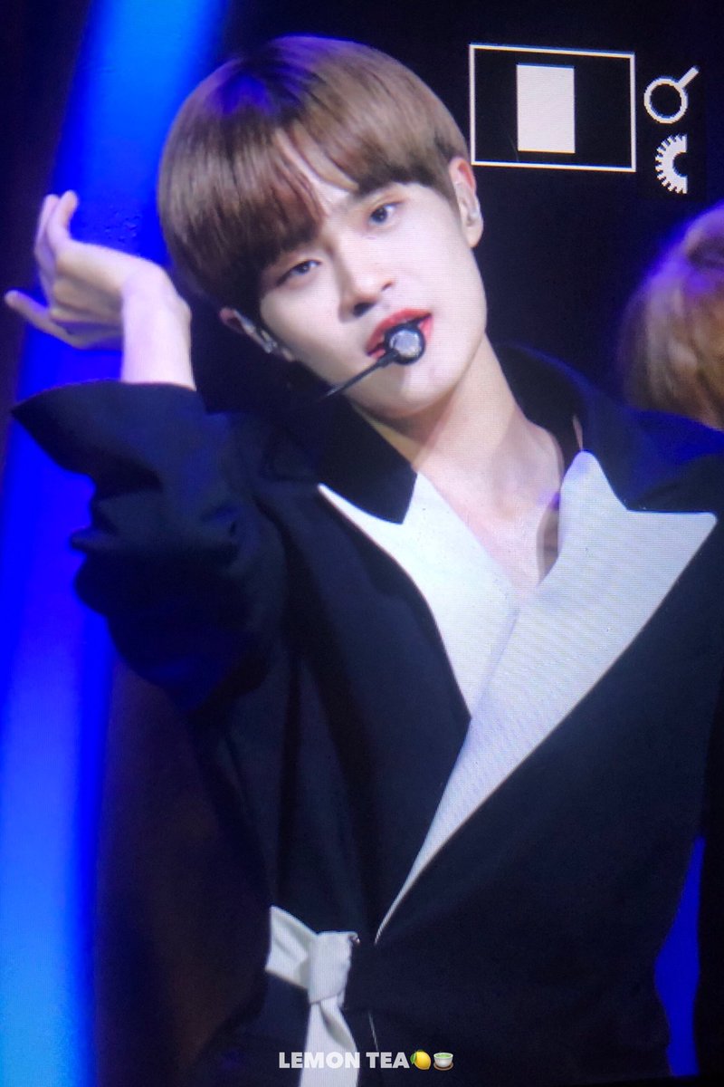 LEMONTEA_bnm's tweet photo. 190828 서울드라마어워즈 #AB6IX #이대휘 https://t.co/7a9t9wAl2N