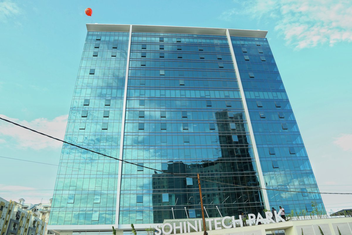 PeteLau's tweet photo. With the opening of our first Global R&amp;D Centre in India, I'm excited to announce that we will be investing INR 1000 crores into our Hyderabad facility - towards innovative product development, infrastructure and cultivating local IT talent. https://t.co/AmFcMUKKI2