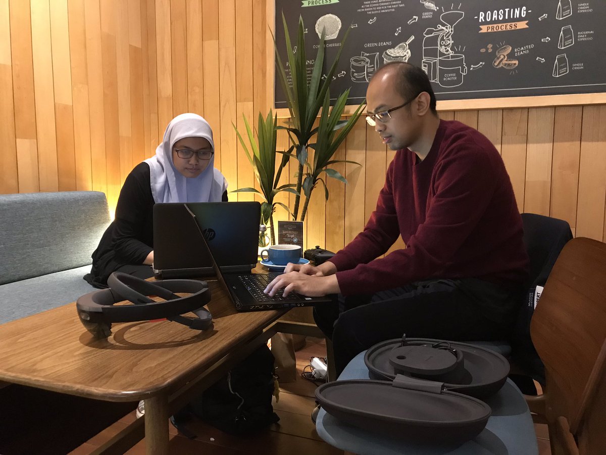 donasarkar's tweet photo. Turns out the lack of #DigitalTransformation due to employees not having the adequate tech skills in the biggest problem companies in SE Asia are facing. Iโm telling the story of how @Winowince & @adityosnrost are bringing Cloud +#MixedReality to #Jakarta with #InsiderUp meetups! https://t.co/LC4uWr0icF