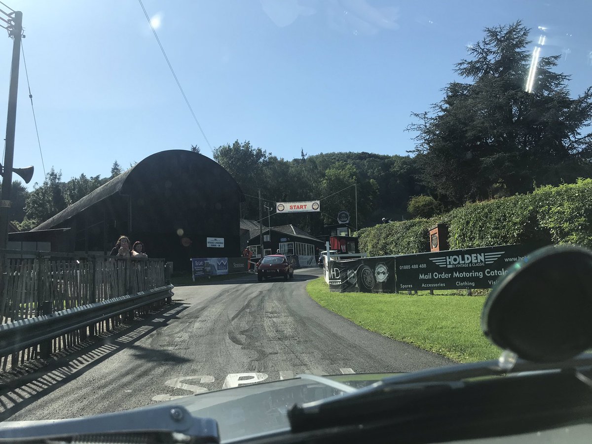 MariotheMini's tweet photo. @MariotheMini had a great day @shelsleywalsh mini 60 day on Sunday, even getting to drive up the hill in a cavalcade with all the other minis. Superb day &amp; superb weather what a great way to celebrate the 60thbirthday of the mini. 🚗🎁🎂☀️ https://t.co/rZUpW6UVfB