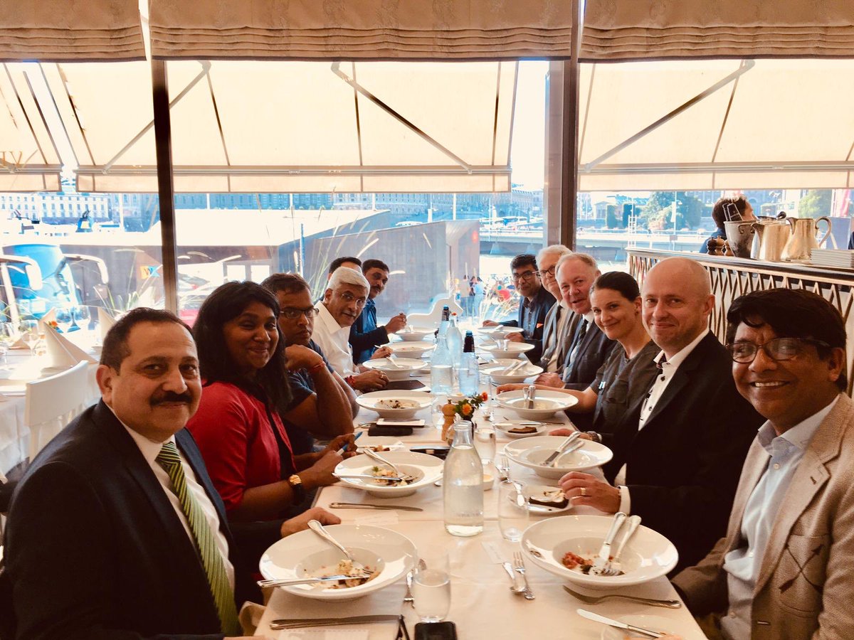 SIBCtweets's tweet photo. @SIBCtweets hosting #jalshakti Minister who is special guest for #WorldWaterWeek2019 #JanShakti4JalShakti #everydropcounts together with @WaterAidSverige #sasmit #rambollwater #ivl @TastingIndia https://t.co/iJOi341qHD