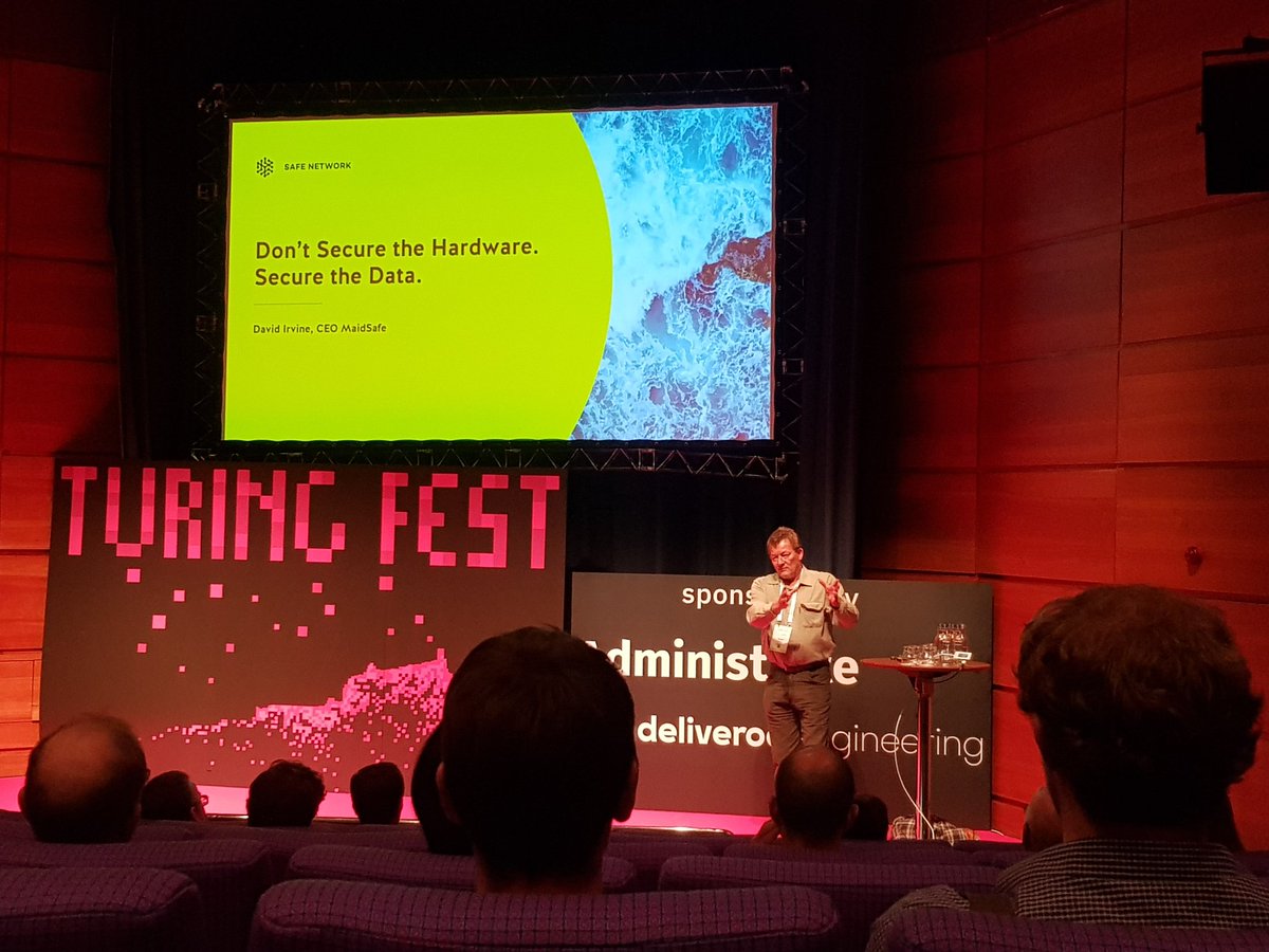 WithAutonomi's tweet image. .@davidirvine hits the stage at the #TuringFest. "Aliens would look at mankind and think, 'No way. They've given away all their private thoughts to 3rd parties who then manipulate them?!'" #SAFENetwork