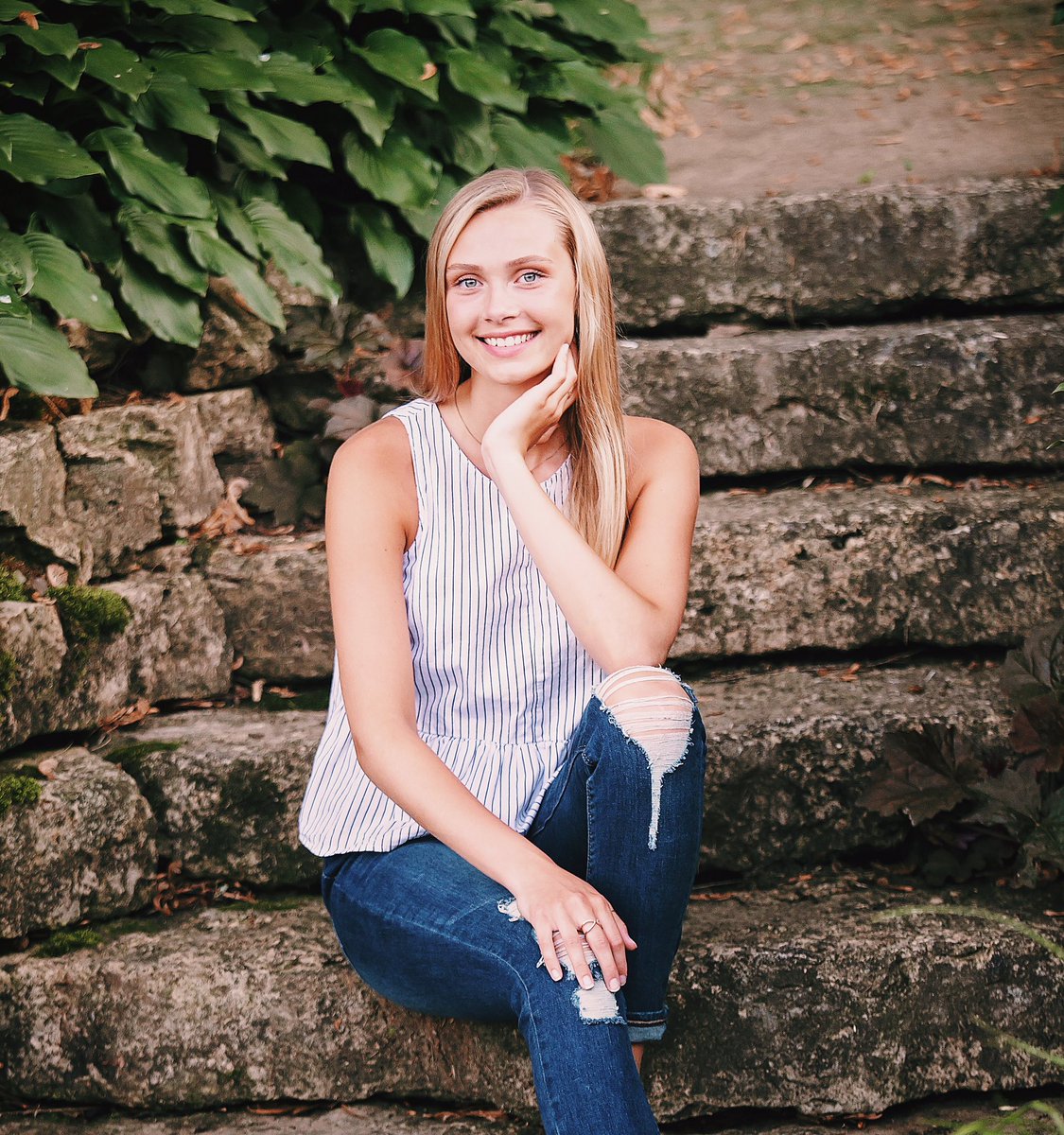 EdgewoodGVB's tweet photo. Part of being a member of the Edgewood community means family. When one of our own needs prayers and support everyone steps up. This morning our own Tessa can use all of your love, support, prayers, and positive vibes, before she #crushesAVM https://t.co/MZg1Ij7Wcn