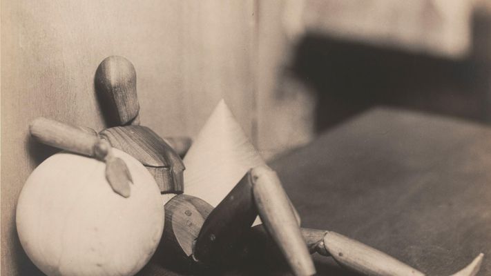 1930 Postkarte Prayer Man Ray