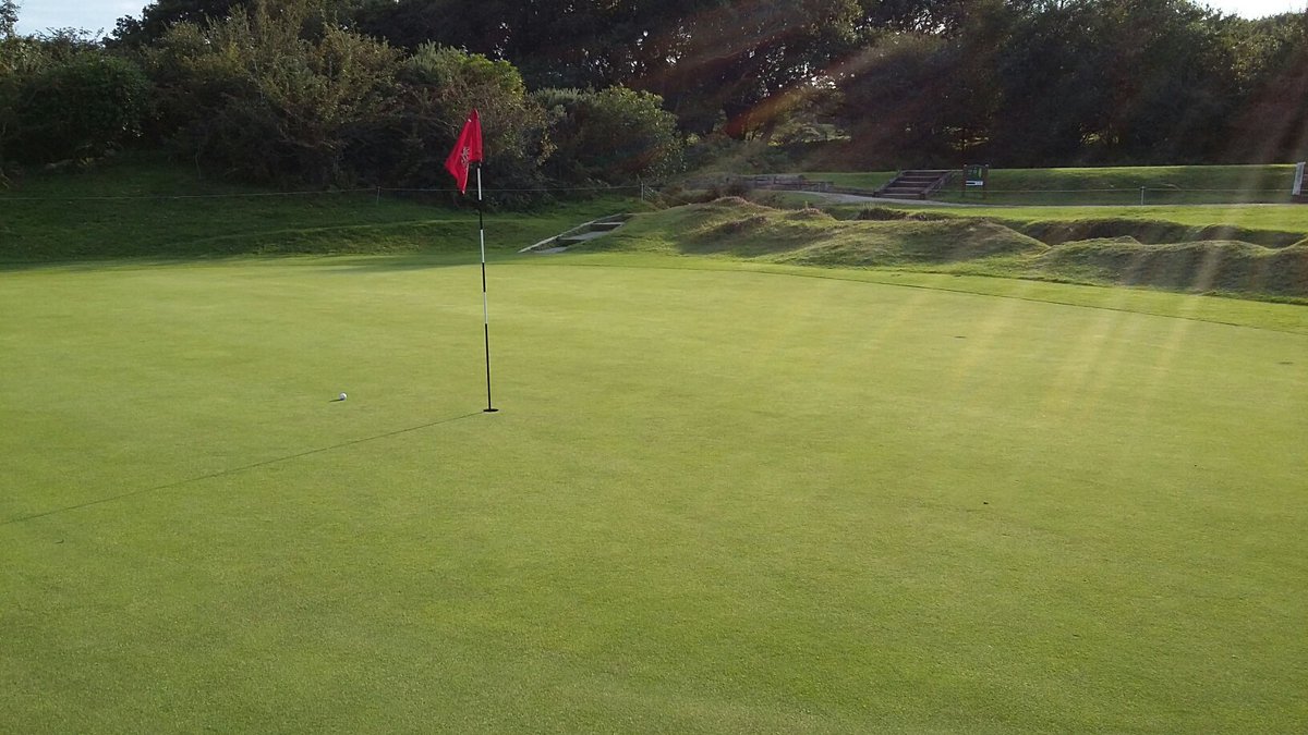 MrEdwardLight's tweet image. Returned with my bro to our golfing roots @Yelvertongolf,  Dartmoor. The usual fun avoiding the wildlife! Round in 2hrs 55, course in superb shape. Fun, natural golf, still some strong holes witholding today's technology. Great to be back. @AlanShipnuck you'd love it.