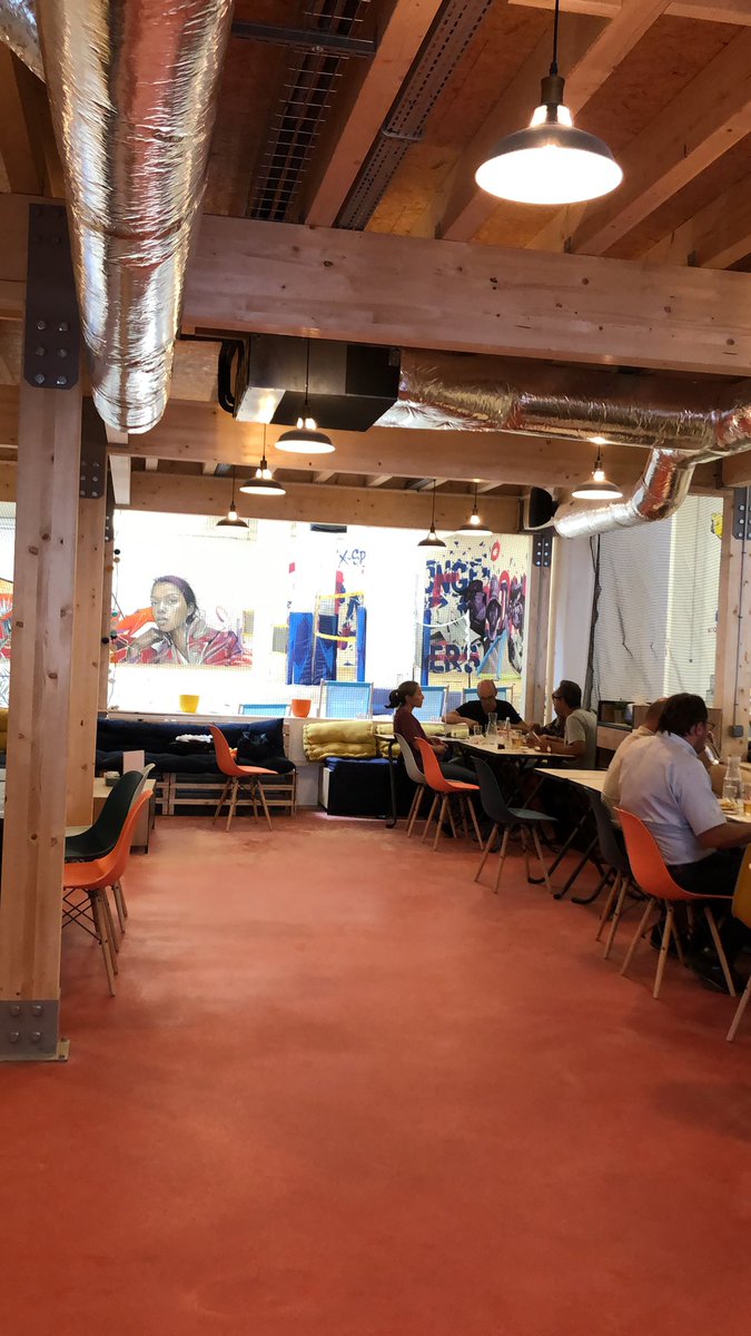 jm37000's tweet image. Visite de @SandFabrik à @VilledePantin #sandFabrik #Pantin 
Disposant d’un parking le resto est ouvert tout les jours, snack classique (tartines, bowl) + plat du jour