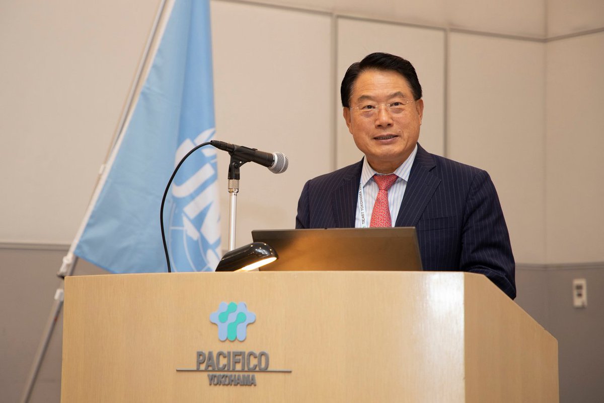 UNIDO's tweet photo. #UNIDO DG Li reiterated @ticad7 the urgent need for action.

“In the face of global challenges, such as #ClimateChange , poverty and unemployment, it is clear that sustainable industrial development requires more attention and concerted efforts than ever before.” https://t.co/gtFz5CdjR8