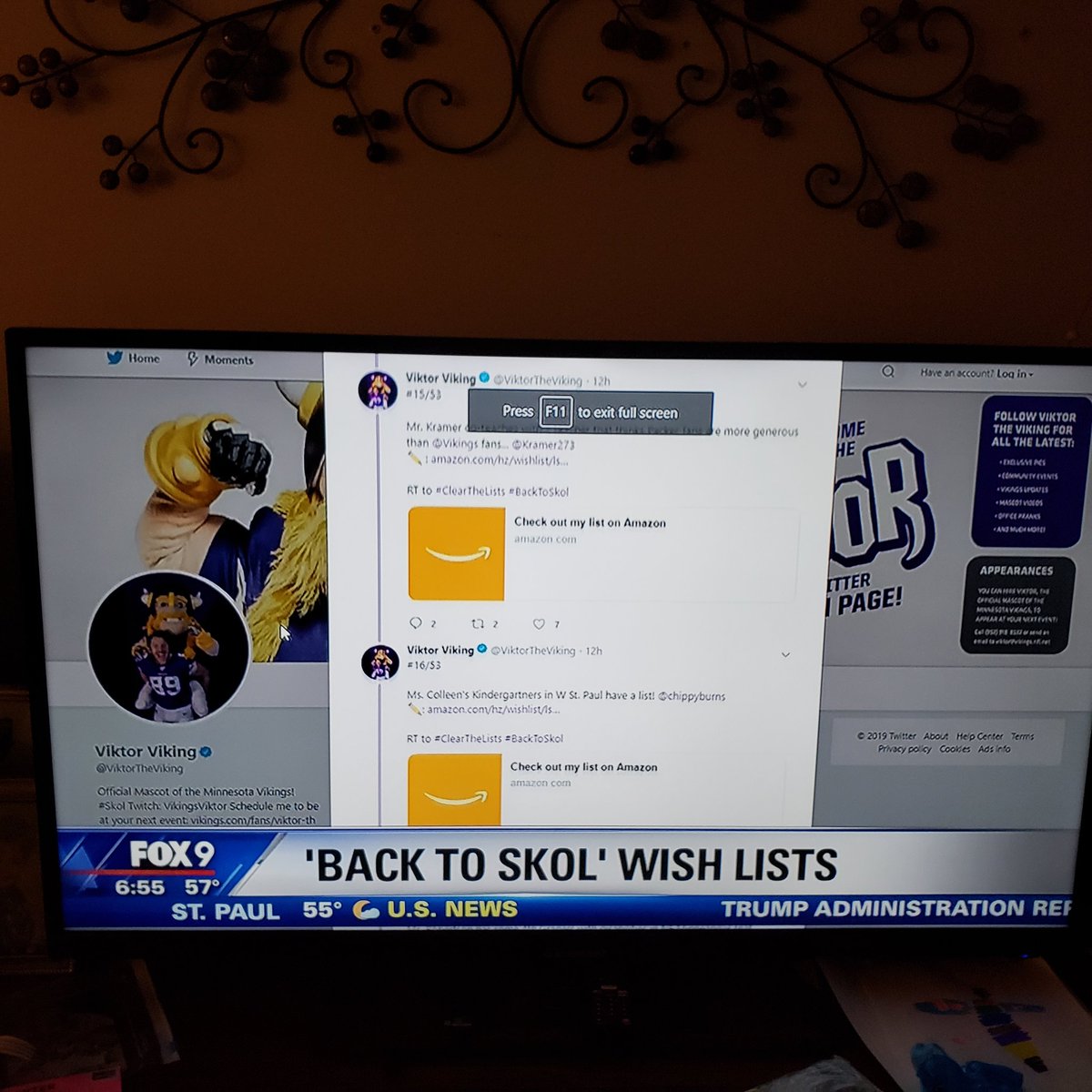 splittsy3's tweet photo. @support_a_teach @ViktorTheViking You made the local news here in Minnesota! Thank you for supporting teachers and #clearthelists https://t.co/HDYOFaHIFC