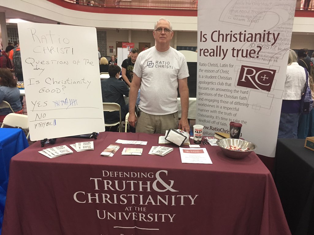 RC_IUSB's tweet photo. We had a great day at the Welcome Back Fair on Monday.  Even Titus the Titan paid us a visit!! https://t.co/IPPFhocoND