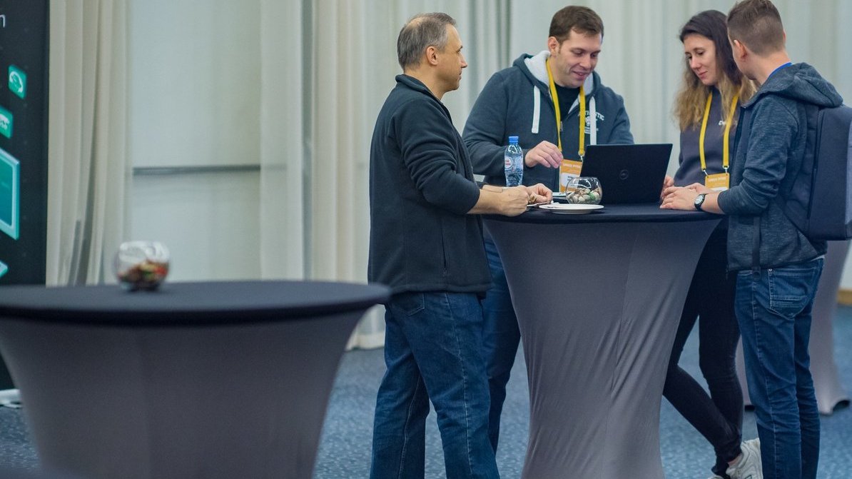GolangPiter's tweet image. Golang Piter Piter Conference will take place in a 4 star hotel Crowne Plaza
For all participants there will be lunches, coffee breaks, BoF zone and exhibition zone
We'll be happy to see you in St.Petersburg and will try to make your visit effective and comfortable🤓 #golangpiter