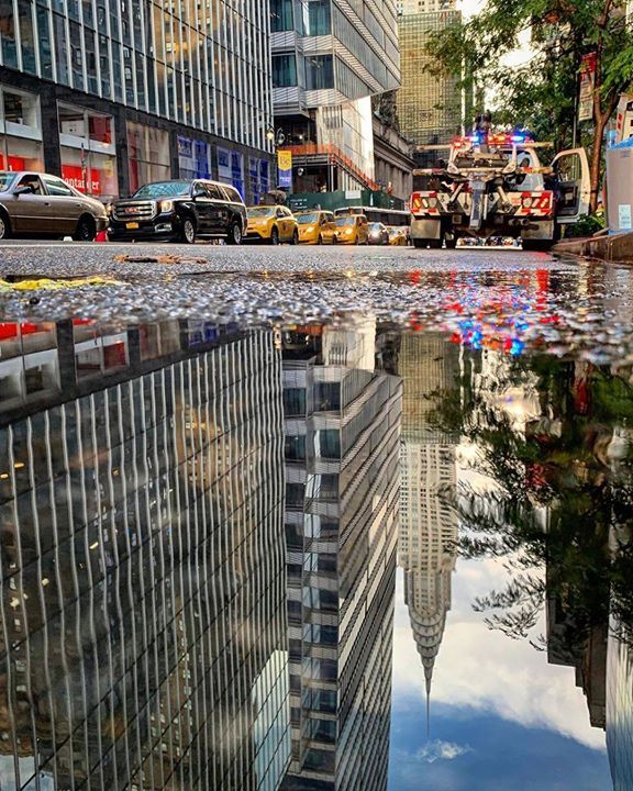 nyctourism's tweet image. A #puddlegram of the Chrysler Building. Happy Wednesday. 📷: @david_nankervis via Instagram