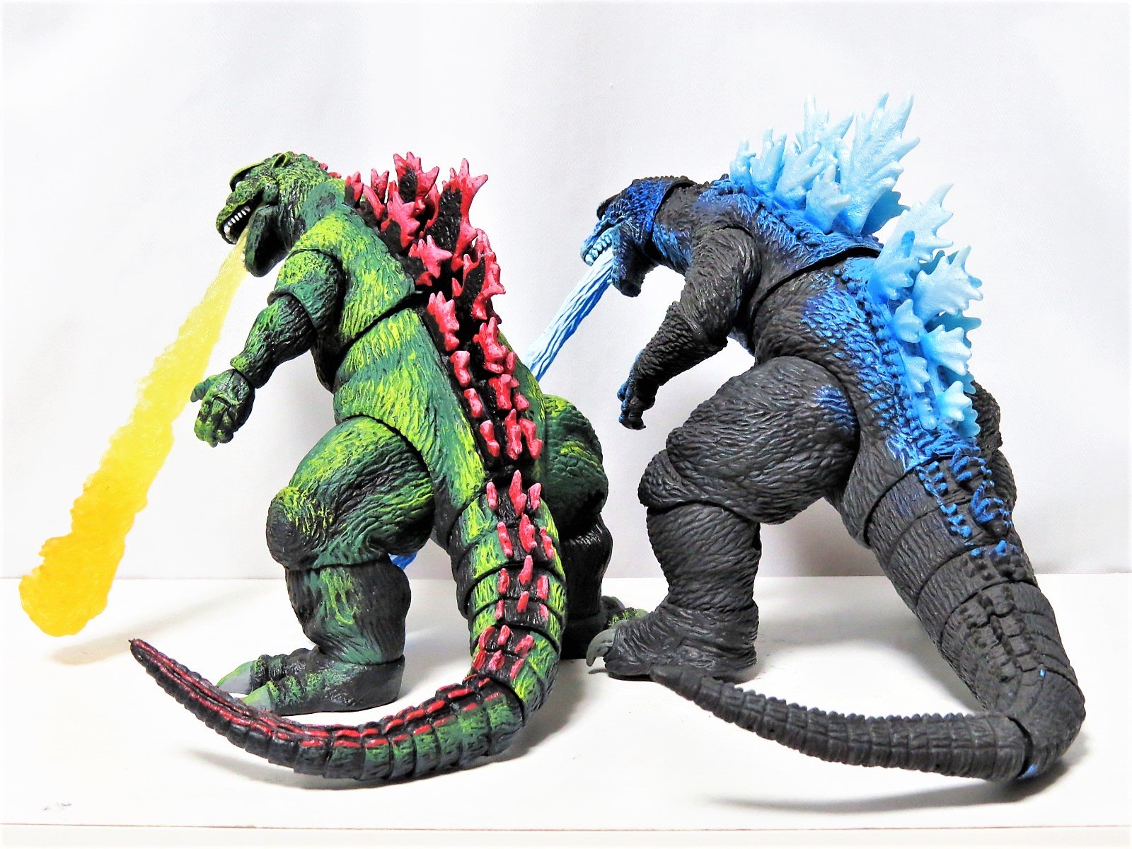 NECA ゴジラ Amazon.co.jp: NECA GODZILLA 6インチサイズアクション