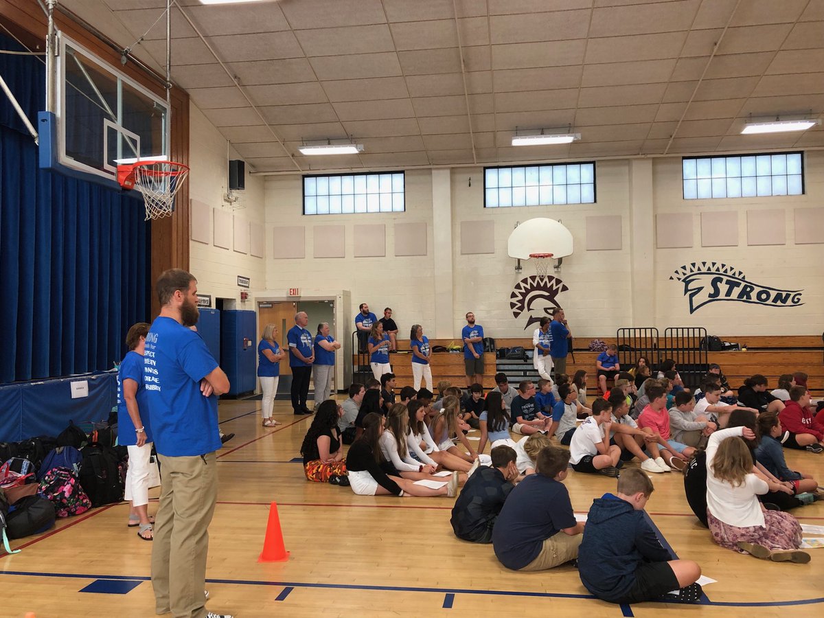 MrSadinsky's tweet photo. #StrongMS opening day! #rsd13ct https://t.co/YCFfbYBhje
