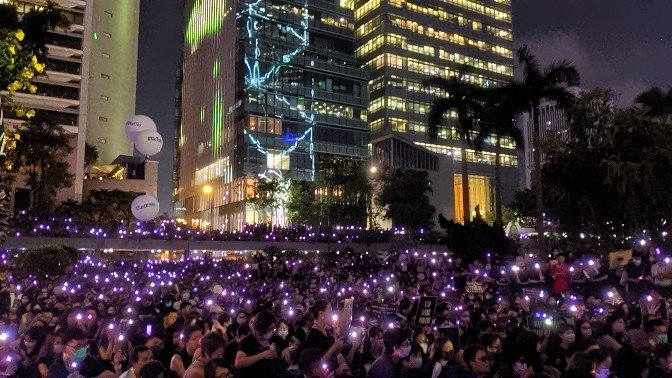hkfp's tweet photo. Thousands have crowded into Chater Garden in Central on Wednesday under the slogan "#ProtestToo" to oppose alleged police sexual misconduct towards a female protester several weeks ago.
#HongKong #China #MeToo https://t.co/kmLJLFCnSX https://t.co/wdpS8jZz0k
