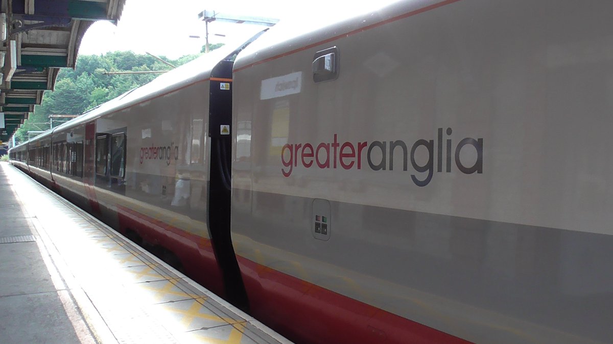 danthetrainman's tweet image. Have been waiting to see one of these. Was great to see one of @greateranglia #Class745 Intercity FLIRT units on test today at Ipswich Station. #newtrains #photography #Trains. 😀