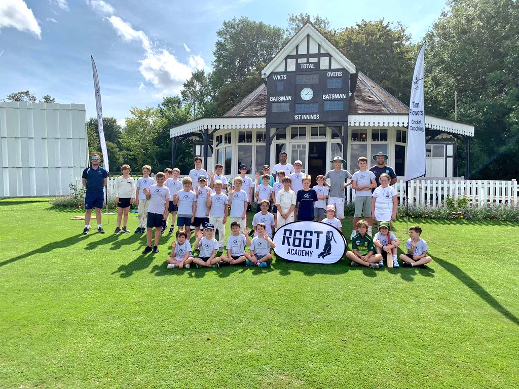 Tflowerscricket's tweet photo. What an end to a fantastic summer of camps! Week 7 @BurghleyPark 🏰🏟 The sun is out,our great coaching team have plenty planned, &amp; there is a lovely set of young keen cricketers to work with! ☀️😊🏏💥🙌 #summerholidays #localcricket #finale #ashessummer #worldcupfever https://t.co/td5miP6CP0
