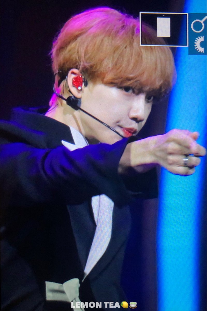 LEMONTEA_bnm's tweet photo. 190828 서울드라마어워즈 #AB6IX #임영민 https://t.co/GMsx3INncc
