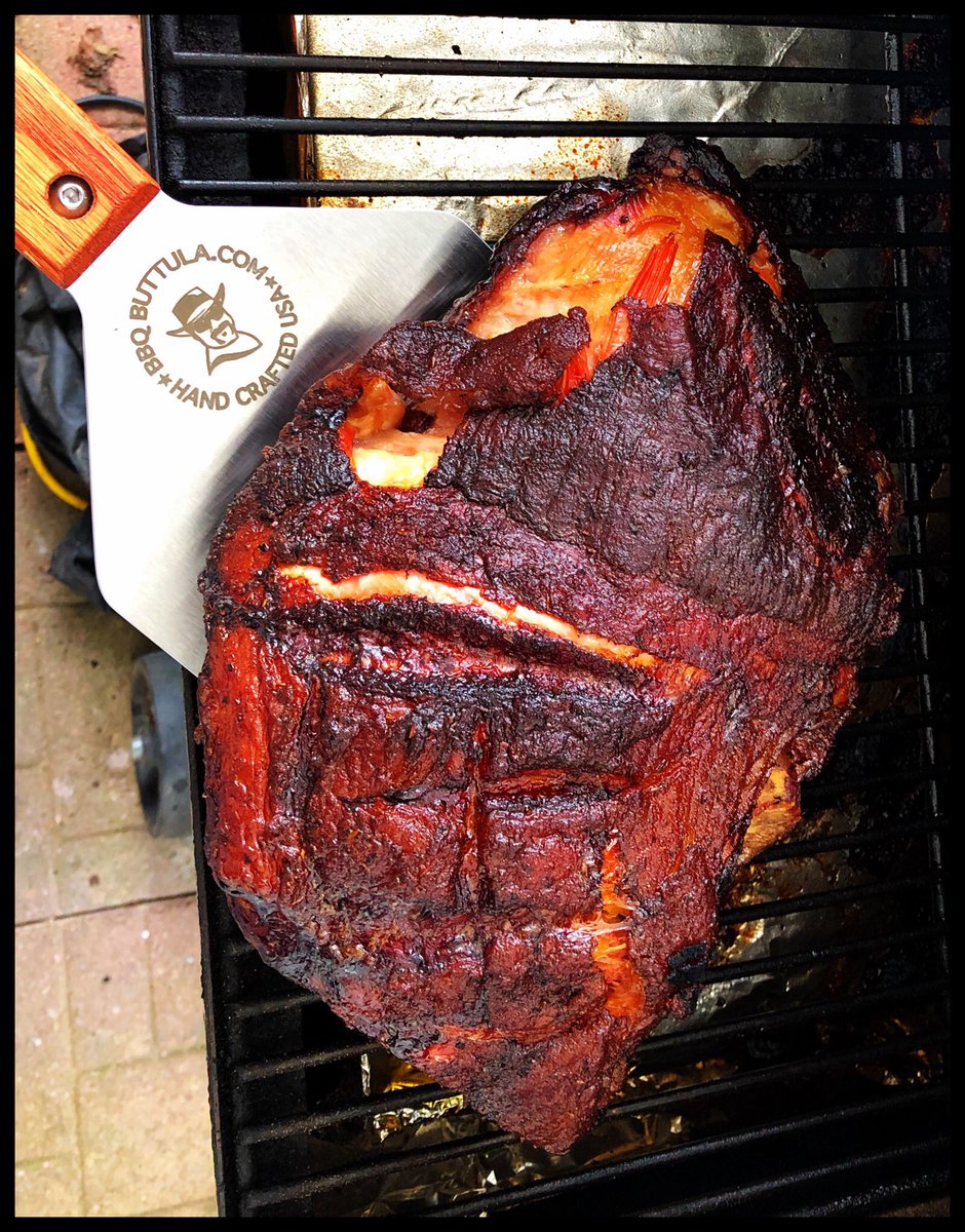 JKonBikes's tweet photo. @fatpunkstudio Slightly different kind of Booty #PorkButts but just about as delicious! Props to the #BBQButtula for gettin’ ‘er Done! #BBQ https://t.co/MJCCxOEw79