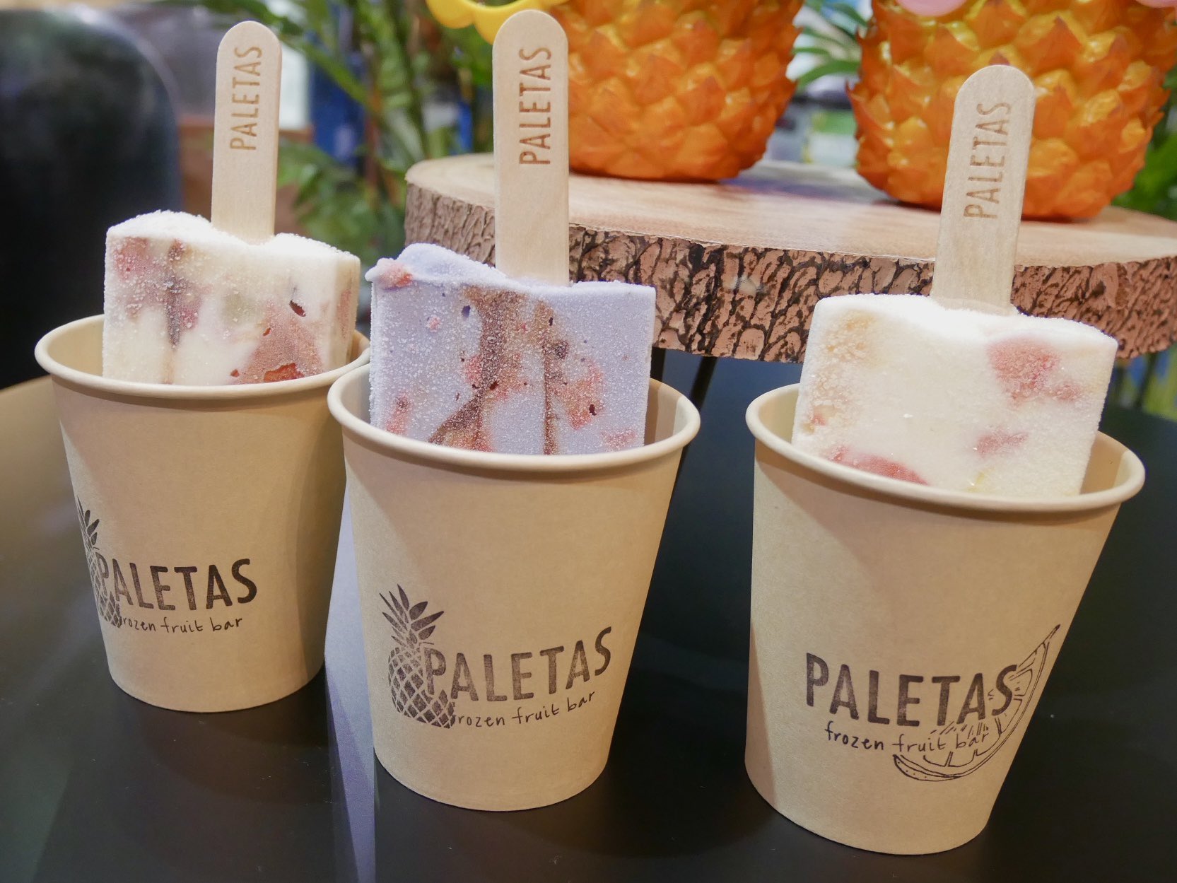 名古屋グルメ探偵 アスカイ Paletas パレタス 名駅 メキシコ発祥のアイスキャンディ専門店が期間限定出店中 9月4日 金 迄 一番人気 ミルキーミックス は色鮮やかな果実の断面と味わいが最高 可愛くて美味しくて 着色料と添加物は不使用なの 名古屋グルメ探偵 アスカイ Paletas パレタス 名駅 メキシコ発祥のアイスキャンディ専門店が期間限定出店中 9月4日 金 迄 一番人気 ミルキーミックス は色鮮やかな果実の断面と味わいが最高 可愛くて美味しくて 着色料と添加物は不使用なの