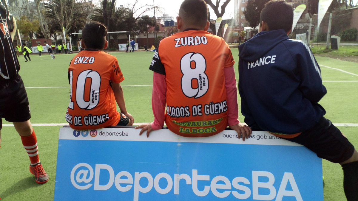 bichiparedes's tweet photo. Ya en el Santojanni con los chicos y chicas de la 31 para otro #encuentrodeportivometropolitano https://t.co/xnbIHRAtko