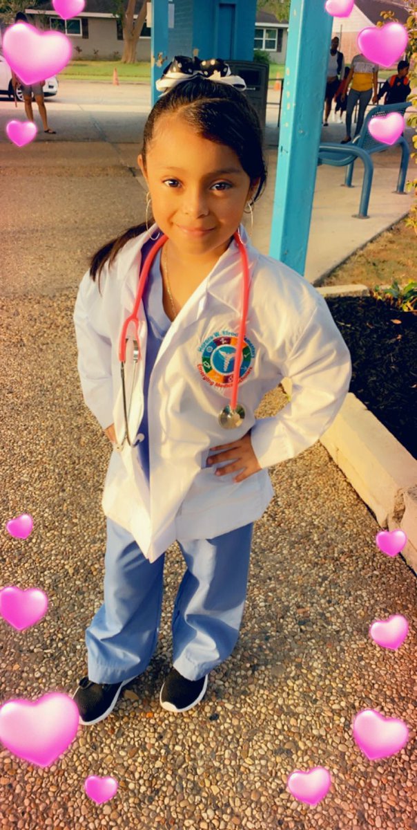 Leigha_Curry7's tweet photo. Today is #WellnessWednesday @Elrod_HISD! We have #Fit15 today with Dr. King & a bunch of mini ambitious #EmergingMedicalScholars on campus! Romans 4:17. #letlovelead💜 #moveyourbus #HISDEmpowers https://t.co/E12hfjcwf0