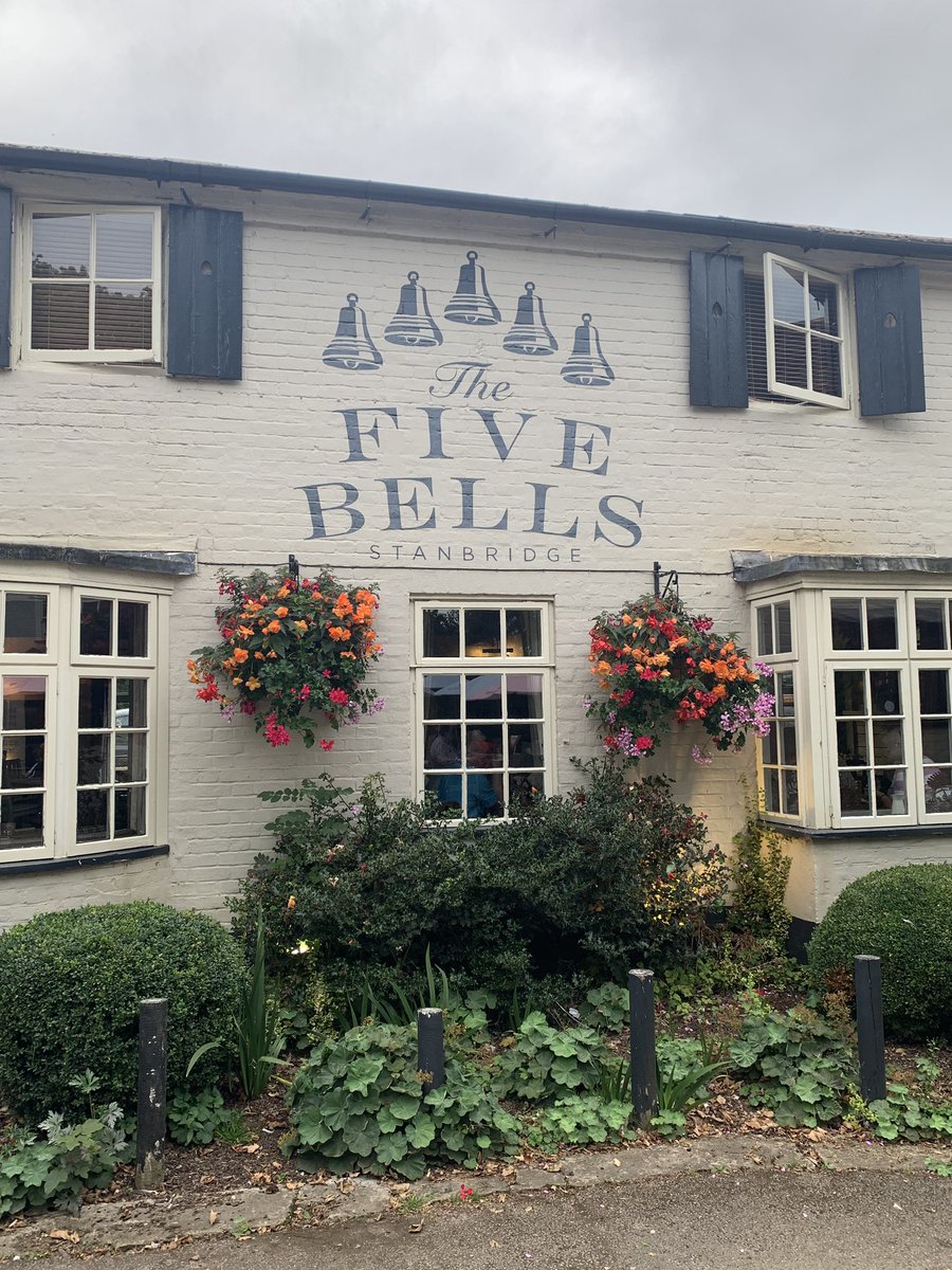 weareopenbar's tweet photo. A new pub for 2019 - and the northernmost of our Merry Wives tour - we’re at the @FiveBellsLU7 today! 🤗
-
#shakespeare #shakesbeer #openbar2019 #shakespeareinthegarden #theatre #merrywives #touringtheatre https://t.co/fJtwnUfRE3