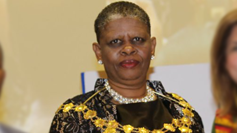 SABCNews's tweet photo. Breaking News: Zandile Gumede withdraws resignation. New Mayor's swearing-in postponed
https://t.co/C84sareuxF https://t.co/U6ZdgQRof2
