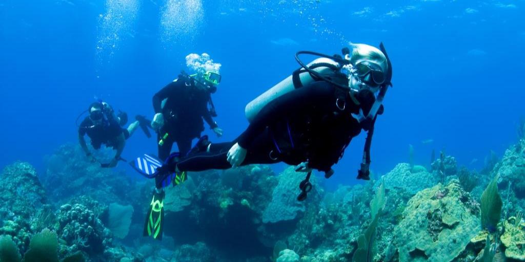 Here is where you can enjoy your favorite water activities, surround yourself with breathtaking scenery, and embrace a vibrant local culture and lifestyle. No wonder it’s the perfect place to live. #bahamas #islandlife #nassau hubs.ly/H0gFMDF0