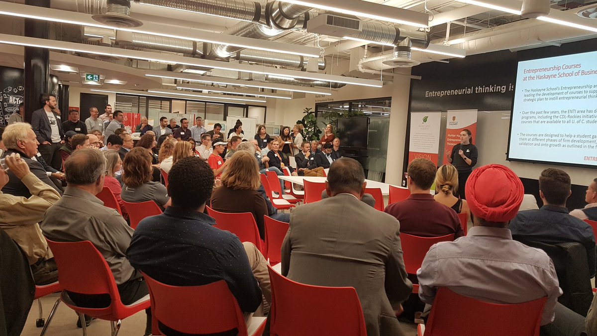 GenaRotstein's tweet photo. Full house @HunterHubYYC @UCalgary @RainforestAB #LOWL #Entrepreneurship talking about the competitive advantage we can be building in #Alberta and #yyc. https://t.co/MoN0FgNnyj