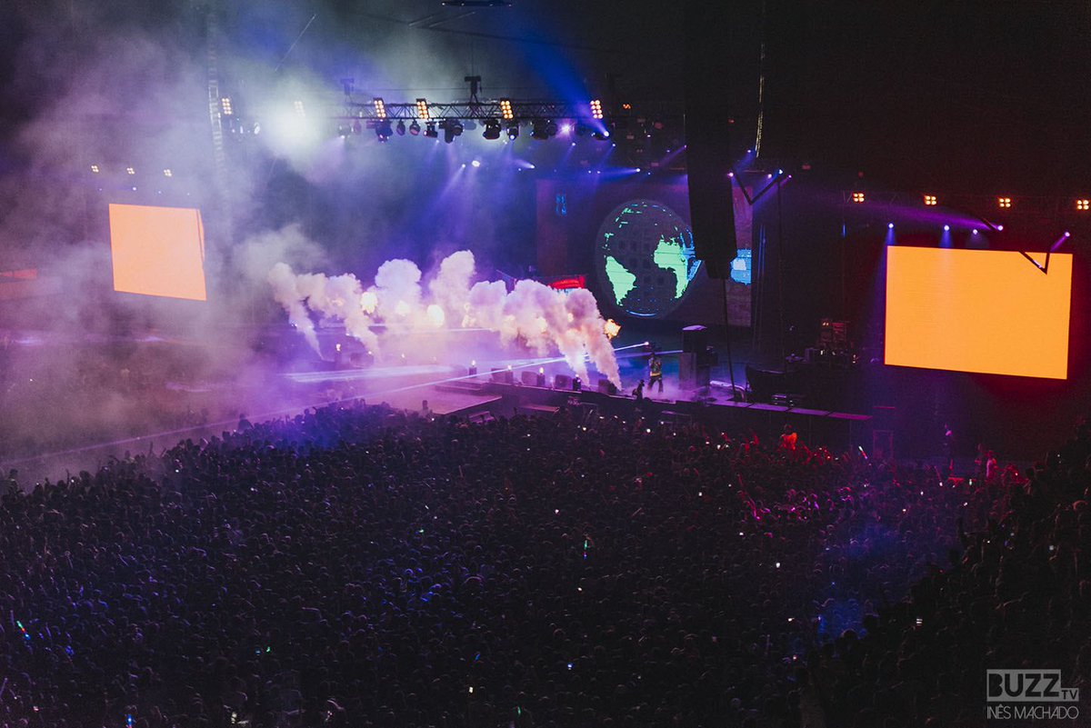 BuzzTVPT's tweet photo. Antes de ser amado e ter plateias como a do @sbsr, Travis Scott teve de trabalhar imenso para ser considerado um dos maiores talentos do mundo da música. 

O seu progresso pode ser acompanhado no novo documentário “Look Mom I Can Fly”, já disponível na Netflix. 

📷: @Insvisivel https://t.co/hLxnyPckIV