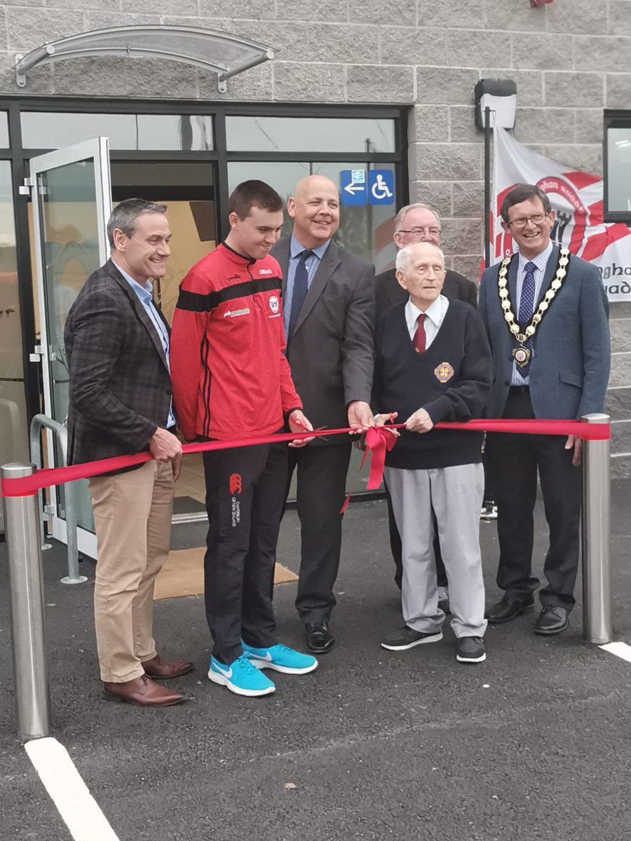 mac_ginty's tweet image. Walk on air against your better judgement.
#finallyahomeofourown