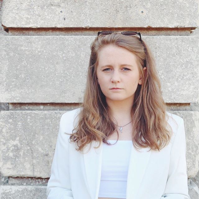 jamieeedriscoll's tweet photo. I never hear the end of constantly having a resting bitch face 🤔 So here you go, have some more 🥰 #bloggerlife #bblogger #fblogger #blogger #blog #fashionblogger #ldnblogger #londonblogger #styleblogger #fashionista #fashionblog #fashioninspo #stylei… https://t.co/Pzu8Ylapmw https://t.co/t2XU7HDyPG