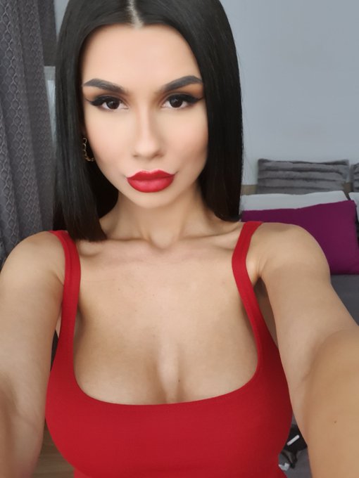 #LifeinRed #GirlPower #WeTheBestModels  Red💄💋will always grab attention... plus it's sexy👠don't you think<a href="/tag/lifeinred"class="tags">#LifeinRed</a><a href="/tag/girlpower"class="tags">#GirlPower</a><a href="/tag/wethebestmodels"class="tags">#WeTheBestModels</a>