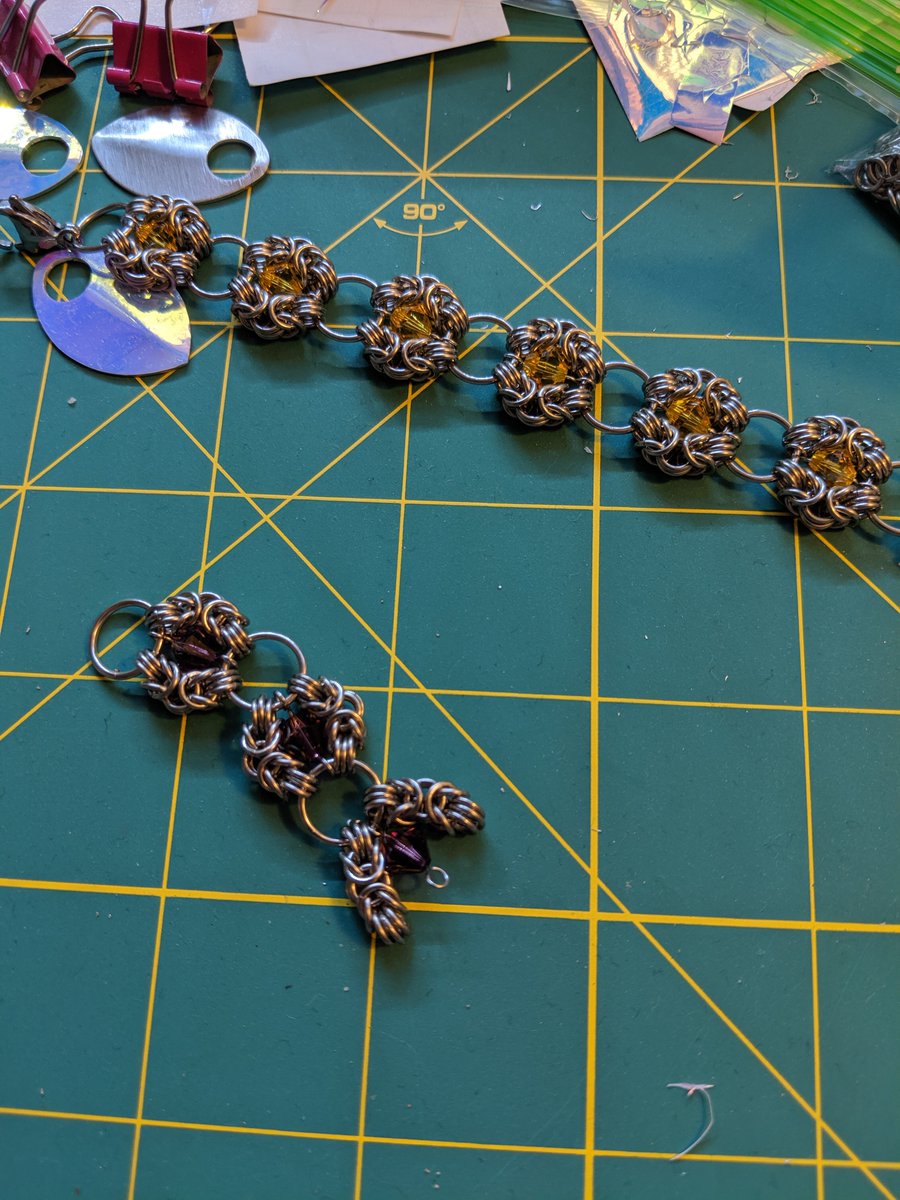 Cheese_Bagelz's tweet image. I hate being a slave to tendentious. Well no more. I'm going to try to get organized to start making chainmaille on @WatchMixer next week. I'll start off with 1 hour at the start of stream then switching to a game. Time will increase as I build stamina #imixer