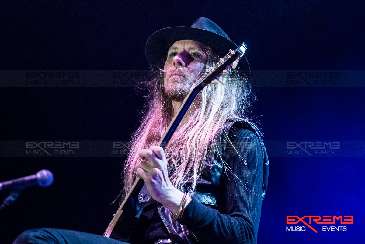 extrememusicev's tweet photo. Grupo: @heatsweden #heatsweden
Fecha: 23-8-2019
Sala: #parcdelspinetons
Ciudad: #Ripollet
Promotor: @ripolletrock
Photo by 📷: @JordiGarciaA
#metalmusic #metalphotography #metal #metalphoto #music #live #onstage #stage https://t.co/otgM0aKRvL