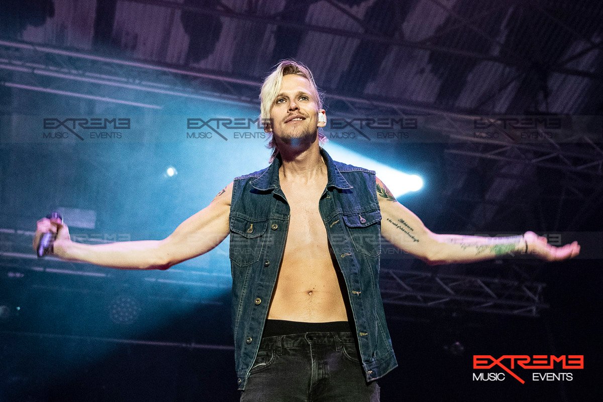 extrememusicev's tweet photo. Grupo: @heatsweden #heatsweden
Fecha: 23-8-2019
Sala: #parcdelspinetons
Ciudad: #Ripollet
Promotor: @ripolletrock
Photo by 📷: @JordiGarciaA
#metalmusic #metalphotography #metal #metalphoto #music #live #onstage #stage https://t.co/otgM0aKRvL