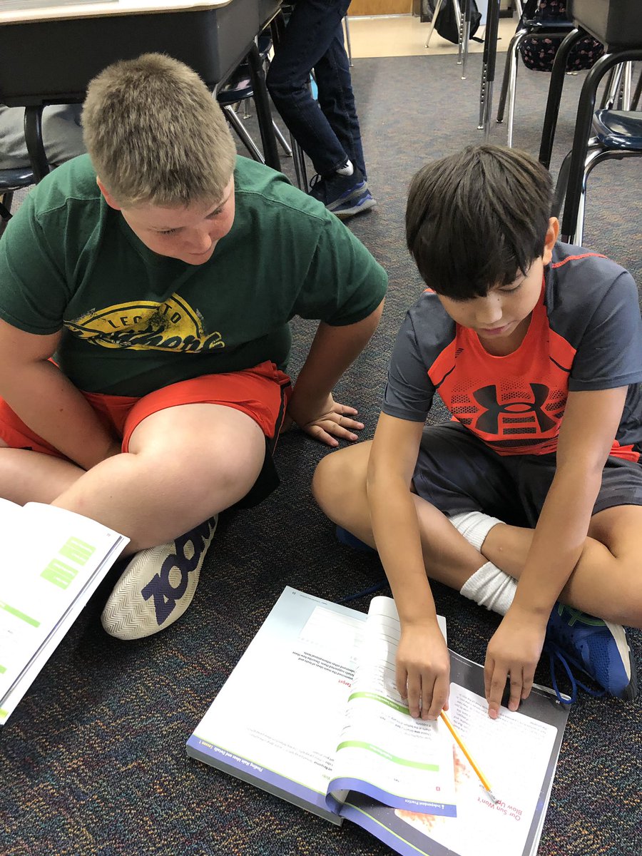 MissIsselhardt's tweet photo. Turn and talk! Students sharing their thoughts and providing evidence for their main ideas that they came up with! #celebratelps #fabulousfifthgrade https://t.co/EJFSLt7L1l