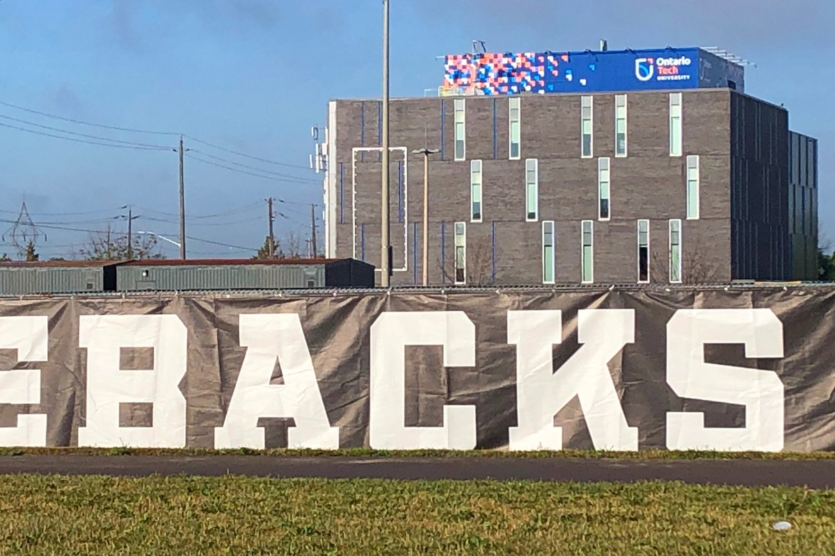 OT_Learn's tweet image. Here in #ContinuousLearning we 🧡💙 the #ontarioTech chevron, including the #chevronexplosion atop SIRC/ popping up all around - A versatile little element, makes a huge impact in our new brand! 😍#chevronlove #chevronsighting #chevronseverywhere @ontariotech_u @DrStevenMurphy