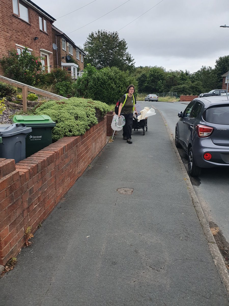 GM2LF_Official's tweet photo. Thank you to everyone who came along to our litter pick at Hawfield Rd today. 5 bags of rubbish and one very full skip!  Thank you to the amazing team at @Litterwatch1 Thank you @SandwellNhoods (Rowley), @TracysMemories #litterpicks @sandwellcouncil @SCVOSandwell @LocalTrust https://t.co/Vr3kfHpXWh