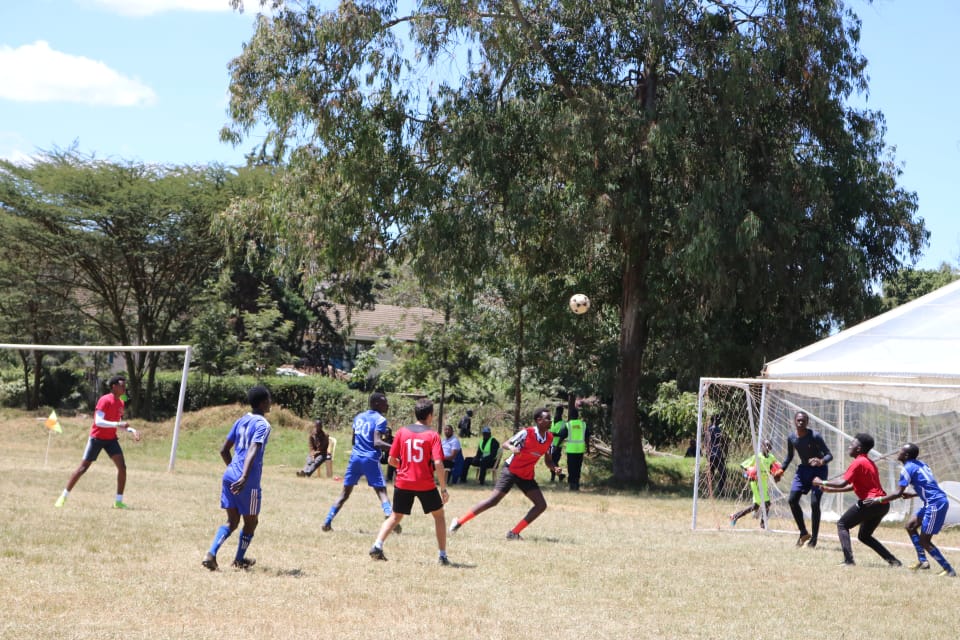 EAPC_PLC's tweet photo. To nurture talents in young generations, @EAPC_PLC has been providing training amenities and other support for Soka Afrika Sports Academy. The team emerged 2nd Runners Up in the 2019 Under 19 Josiah Memorial Cup Tournament held at Impala Grounds👏👏👏 #WithYouThroughGenerations https://t.co/QMyRc6ATta