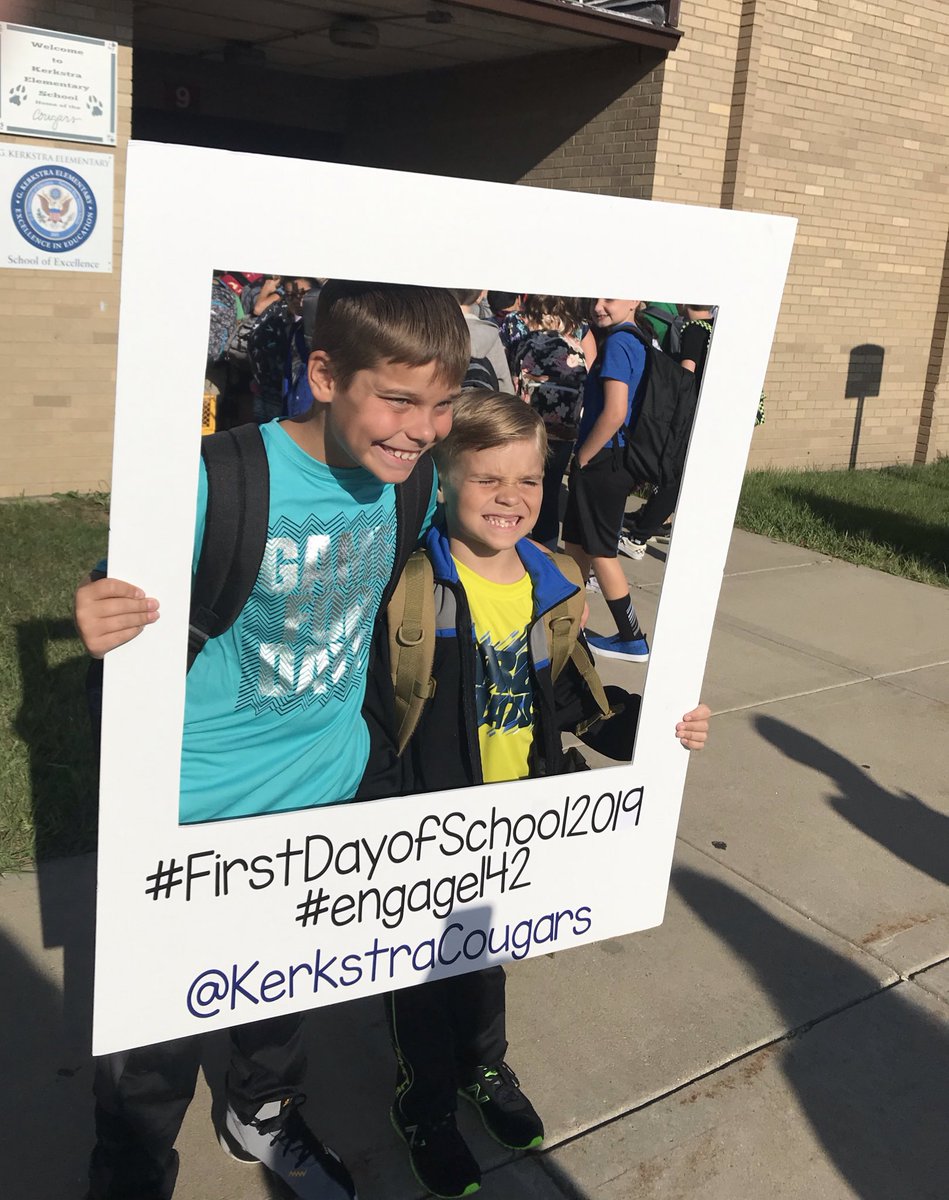 iCoachAmanda's tweet photo. Our @KerkstraCougars students are excited about a new year! #FirstDayOfSchool2019 #engage142 @ISBEnews #ILBacktoSchool #AboveandBeyond https://t.co/FnuMsIQQGX