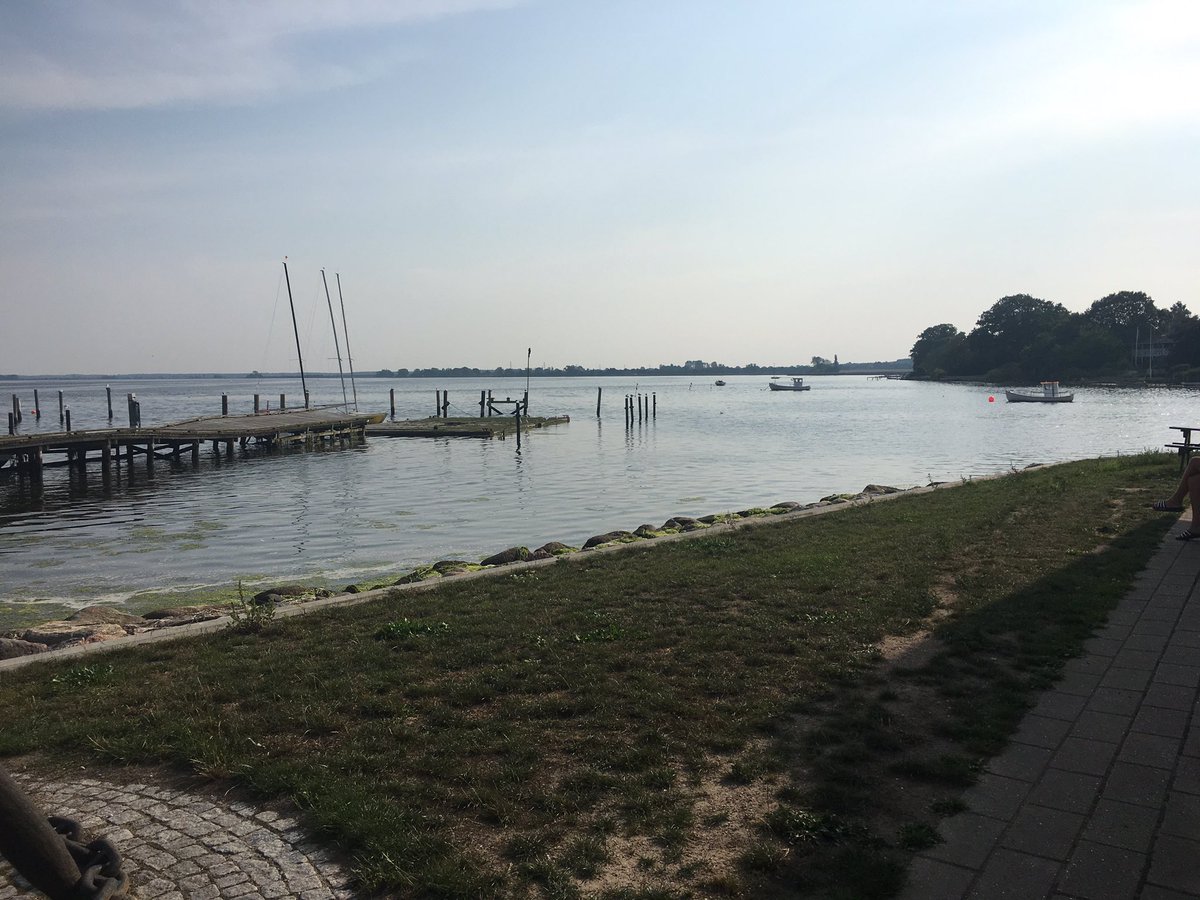 RikkeSSS's tweet photo. Udsigten fra “kontoret” i dag. Besøger smukke Lolland-Falsters landsbyer ... hvor mon jeg er ;) https://t.co/1HcW6gskPy