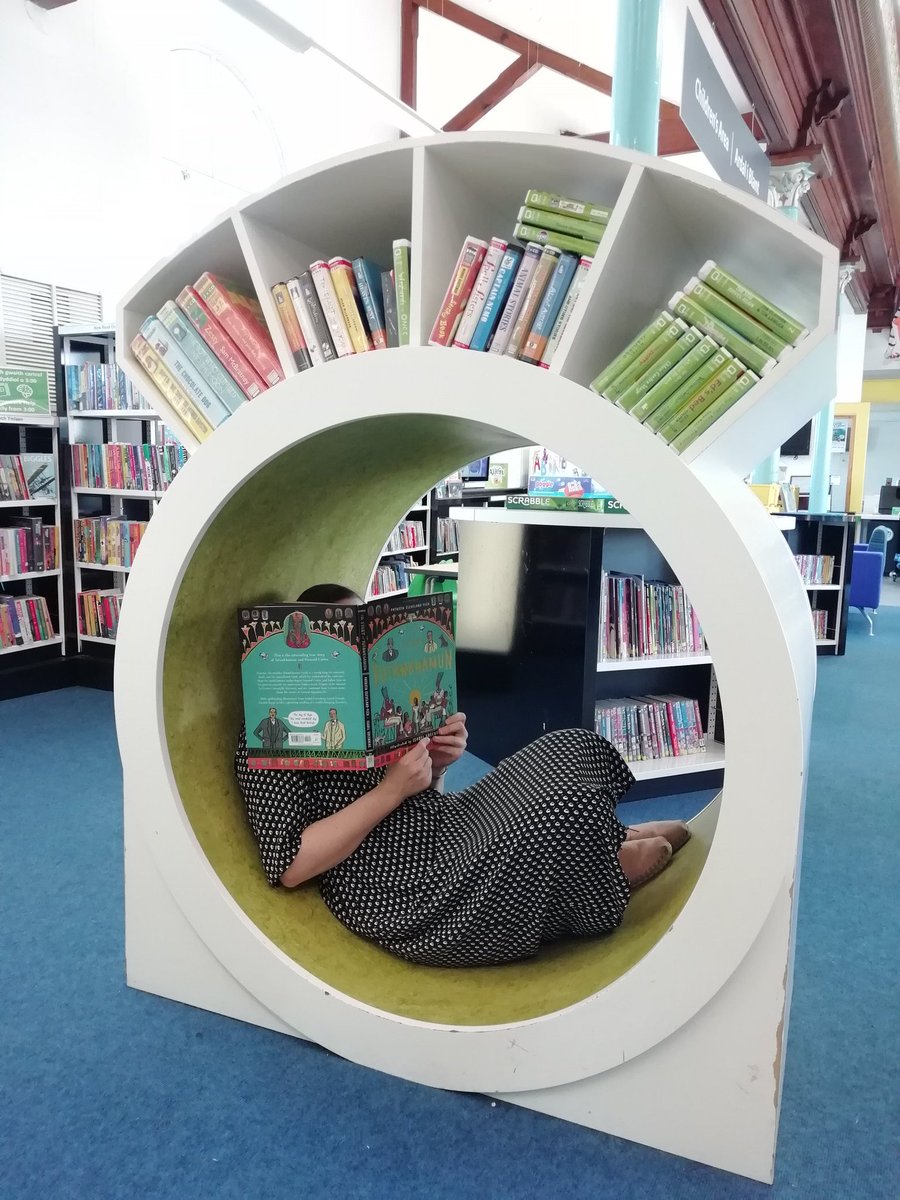 BargoedLib's tweet photo. @readingagency Reading in a polo!
Make #SpaceForReading
@readingagency
#SpaceChase 👩🚀👽☄️🛸🌕🚀👨🚀
#SummerReadingChallenge
https://t.co/WMxMQL0xBl https://t.co/3LWdJ1yMhR