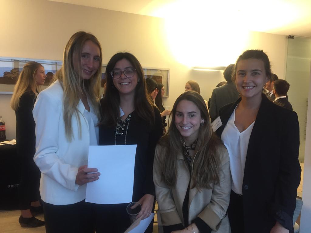 prietoycia's tweet photo. #ProgramadeVerano2020: Recibimos en nuestras oficinas a destacados alumnos de derecho de la Universidad de los Andes, quienes postularon al programa de pasantías que se desarrolla todos los años en la época de verano. https://t.co/z967G9vjAo