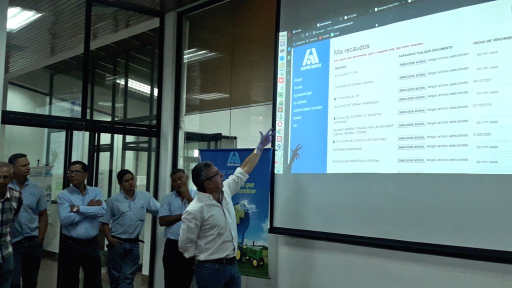 ASOPORTUGUESA's tweet image. A la vanguardia en la atención a los agricultores.

Actualizamos nuestros procesos administrativos y ahora disponemos para los productores, el servicio web de solicitudes de apoyo a la siembra, a través de la página: siembra.asoportuguesa.org.ve

#28Ago
#CicloInvierno