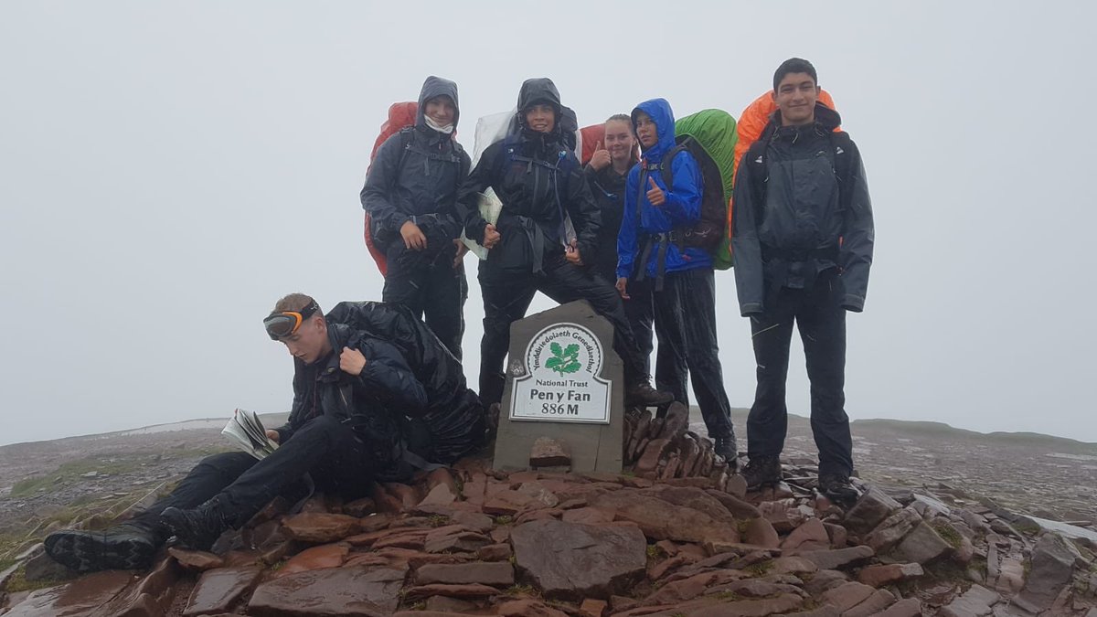 KewHouseDofE's tweet photo. Look at those smiles! #kewhousedofe https://t.co/HNEcfNQL73