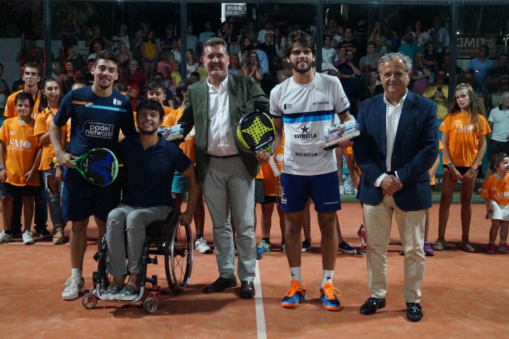 laguiadelpadel's tweet photo. Nivel superlativo en los XX Internacionales Ciudad de Córdoba #abs10000 de la @faponline disputados en el @clubsierramoren:
🏆 Campeones: @MDiNenno / @javigarrido10  y @luciamtnezpadel / @terenavarrolb.
🥈 Finalistas: @zalorubio / @lcampagnolo y @elenitarg96 / @MartaTalavan. https://t.co/WHHiq4FV3Z